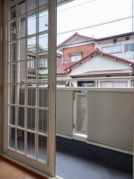 八王子市散田町３丁目のアパート
