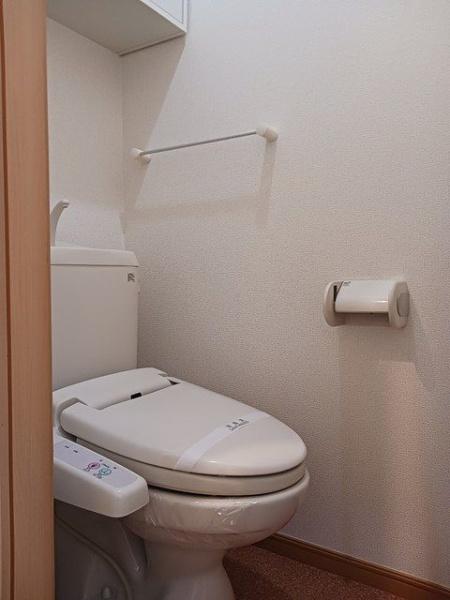 八王子市散田町３丁目のアパート