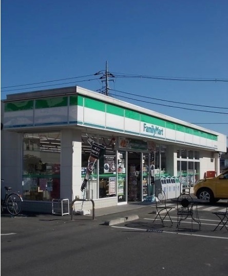 青梅市長淵3丁目の貸家(ファミリーマート)