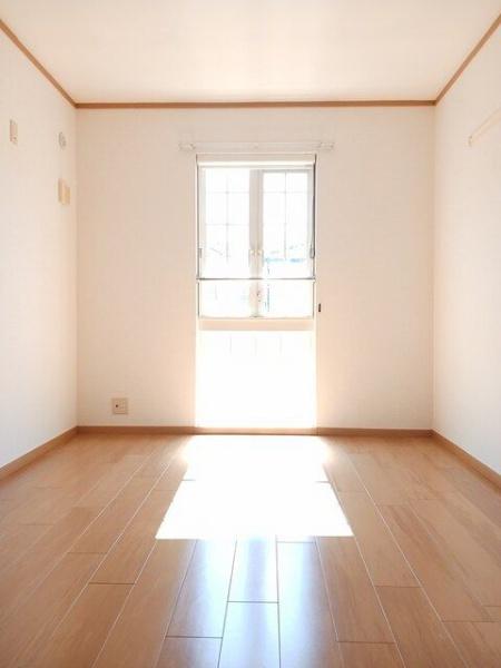 八王子市宇津木町のアパート