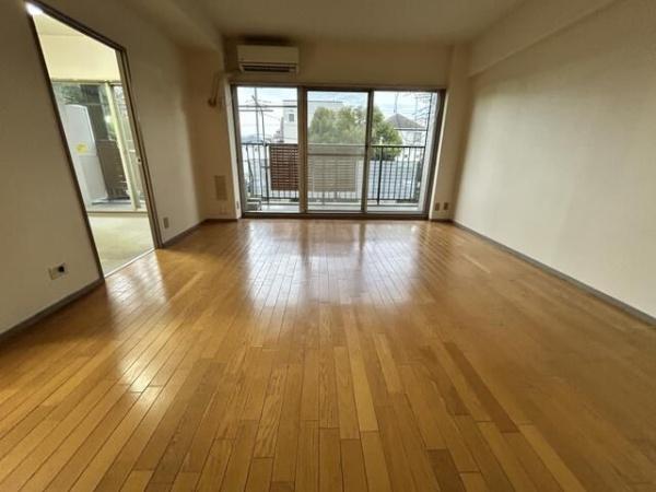 八王子市台町４丁目のマンション
