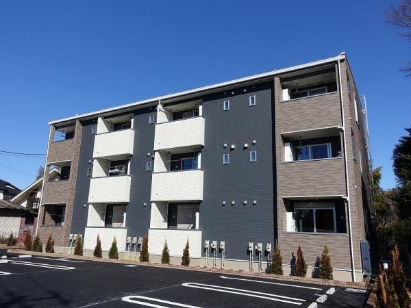 メゾン　コリーヌ　オギ
