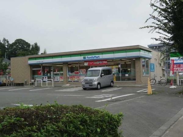 メゾン　コリーヌ　オギ