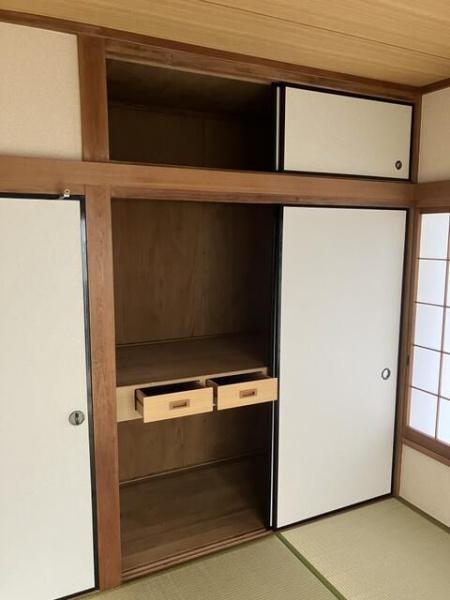 日野市石田１丁目の貸家