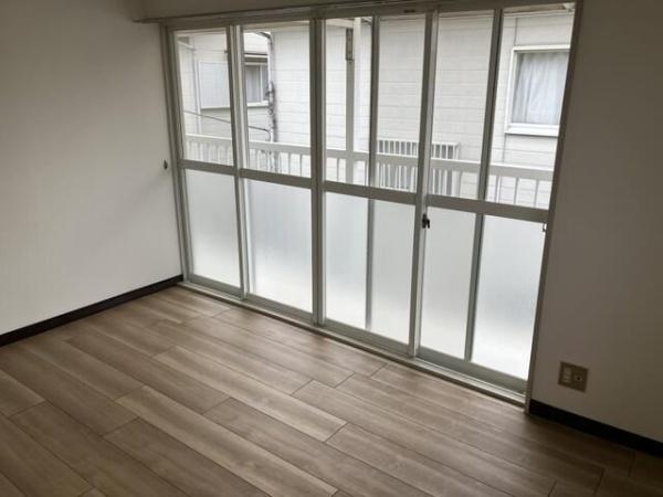 日野市石田１丁目の貸家