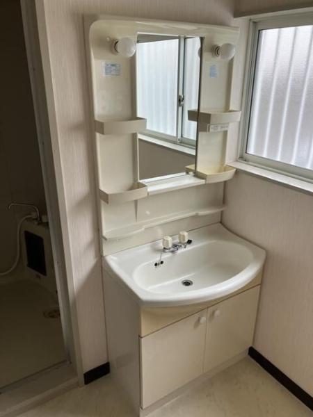 日野市石田１丁目の貸家