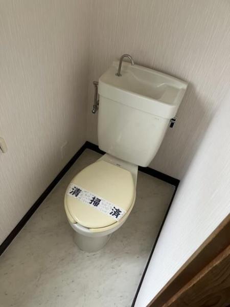 日野市石田１丁目の貸家