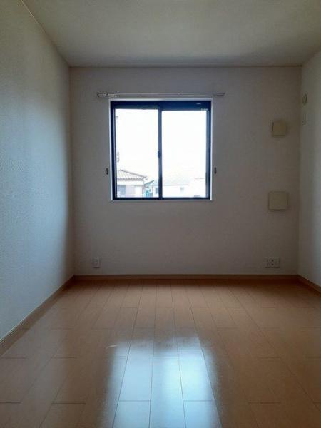八王子市丹木町３丁目のアパート