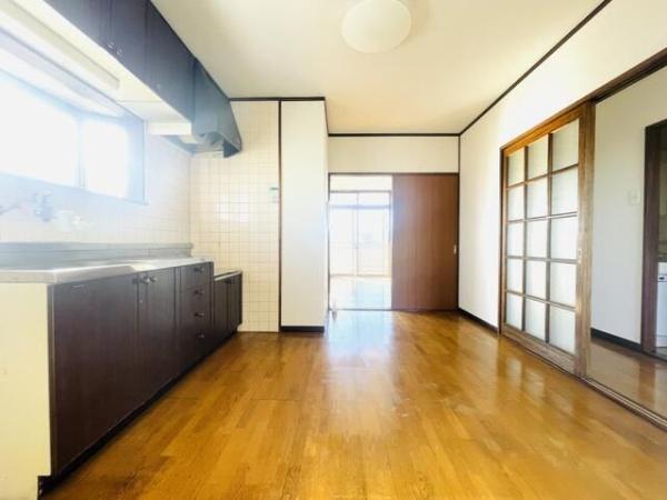八王子市中野上町２丁目のマンション