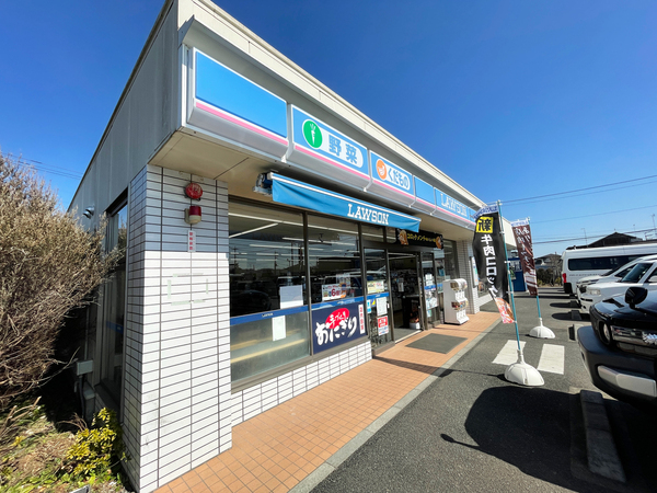 八王子市川町のアパート(ローソン)