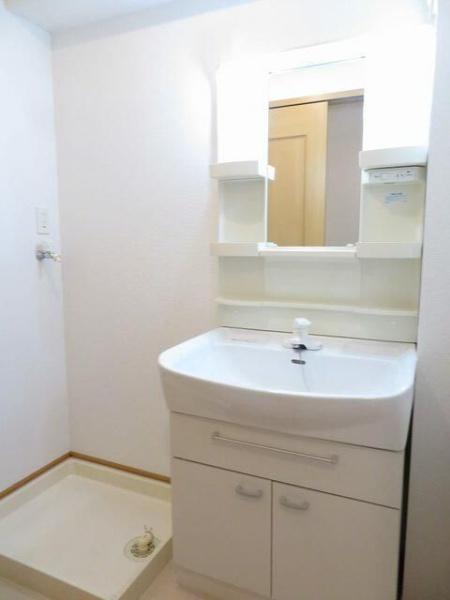 八王子市西片倉２丁目のアパート