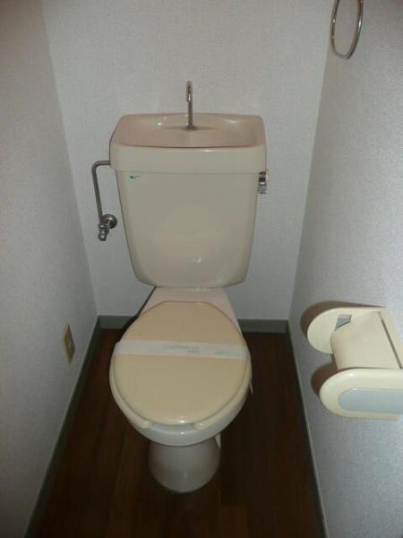 八王子市散田町４丁目のアパート