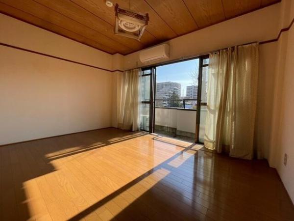 日野市多摩平６丁目のマンション