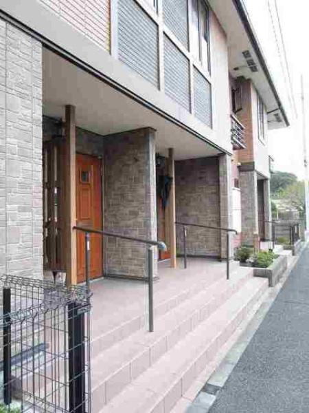 八王子市丹木町３丁目のアパート