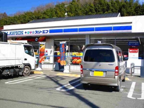 八王子市丹木町３丁目のアパート