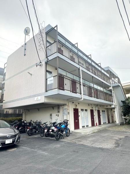 八王子市小比企町のマンション