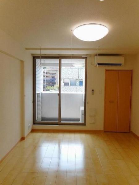八王子市堀之内３丁目のマンション