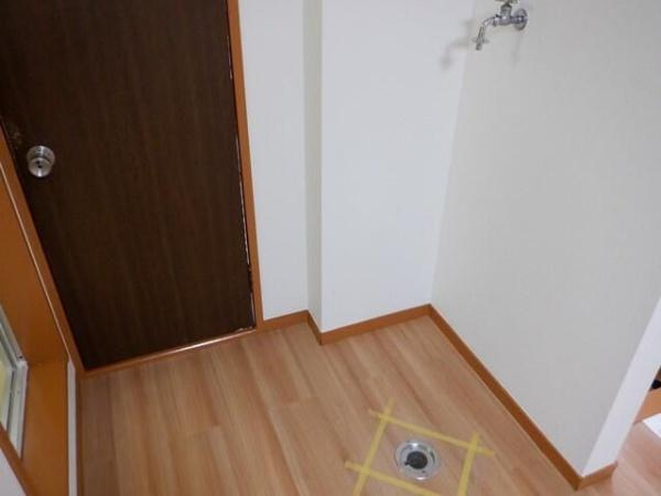 八王子市散田町５丁目のアパート