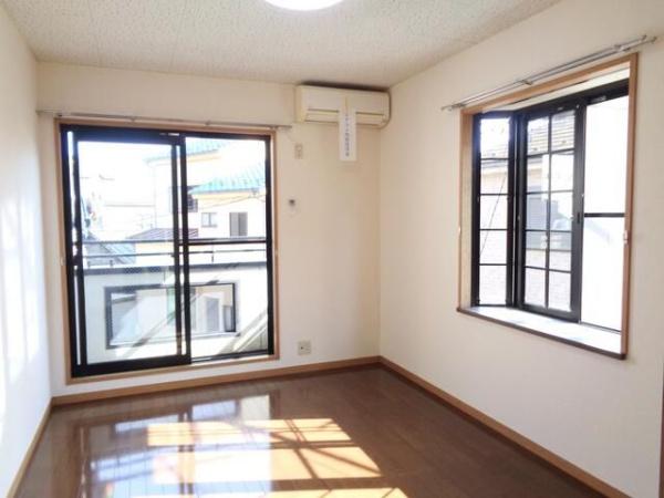 八王子市暁町１丁目のアパート