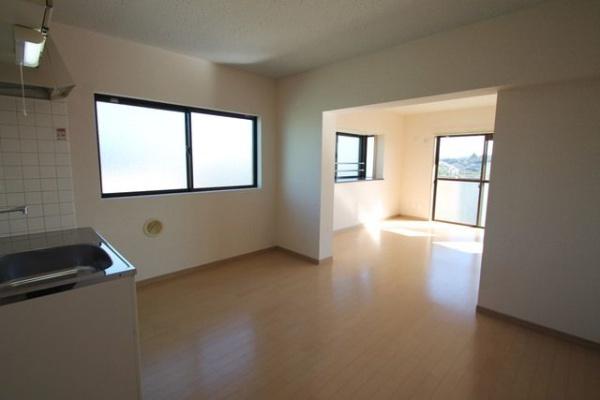 八王子市中野上町５丁目のマンション