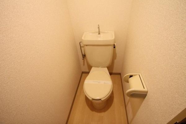 八王子市中野上町５丁目のマンション