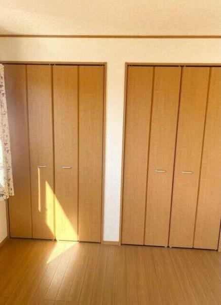 日野市西平山５丁目の貸家