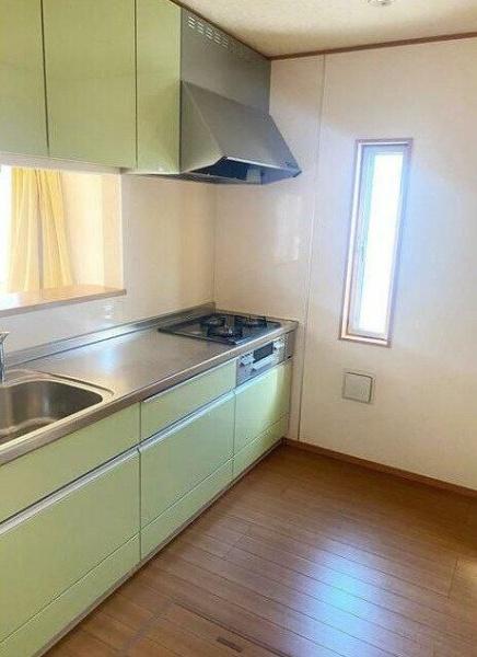 西平山貸家