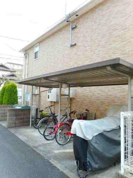八王子市狭間町のアパート