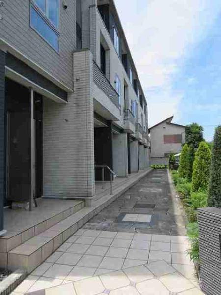 日野市旭が丘２丁目のアパート