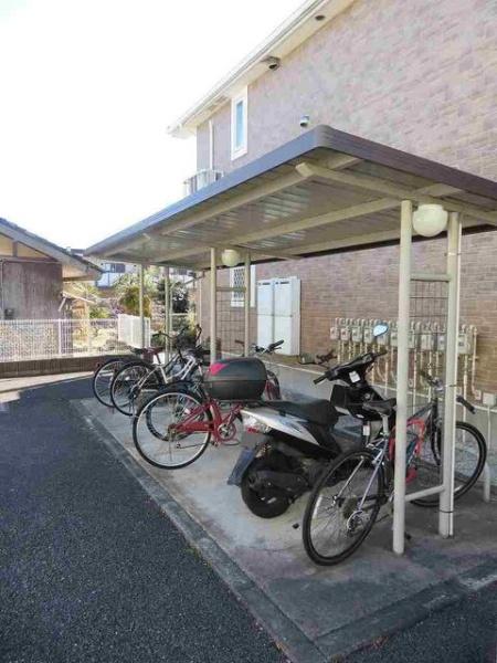 八王子市中野町のアパート
