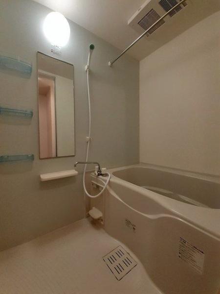 八王子市中野町のアパート