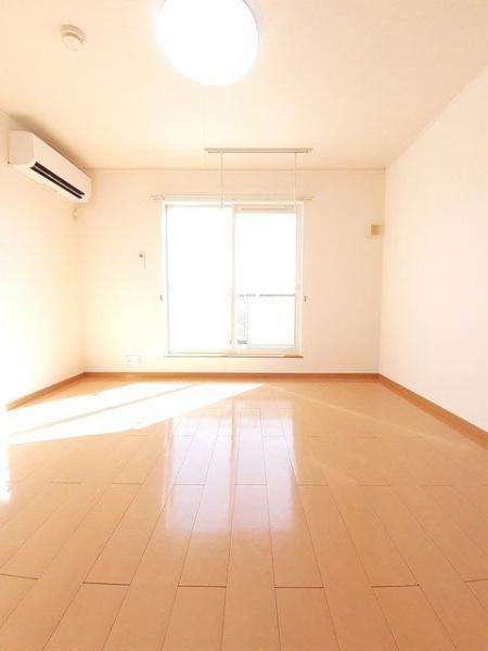 八王子市中野町のアパート