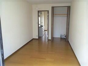 八王子市別所１丁目のアパート