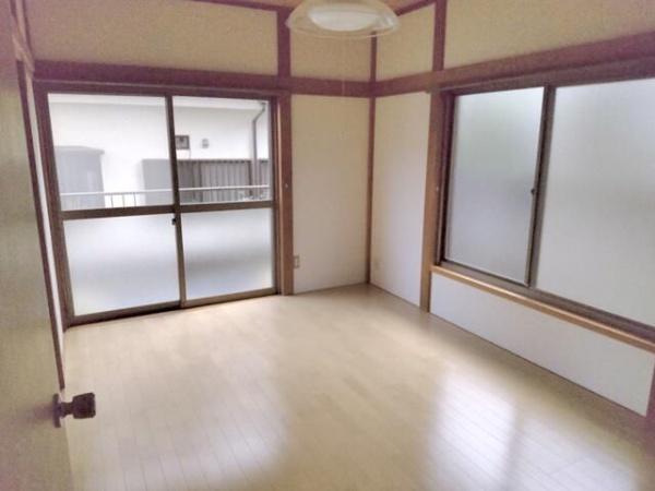 日野市多摩平５丁目のアパート