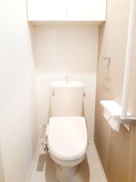 八王子市弐分方町のアパート