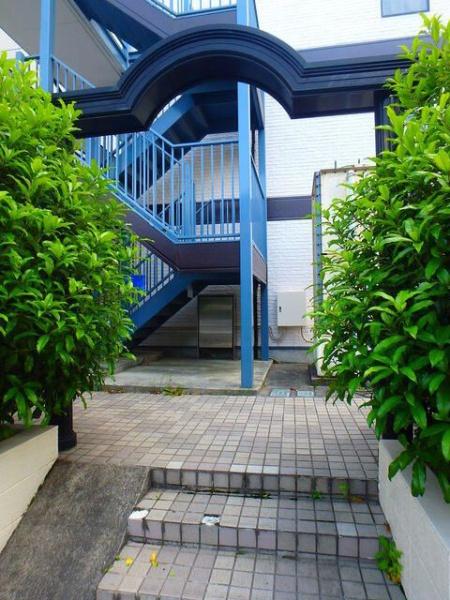 八王子市下柚木２丁目のマンション