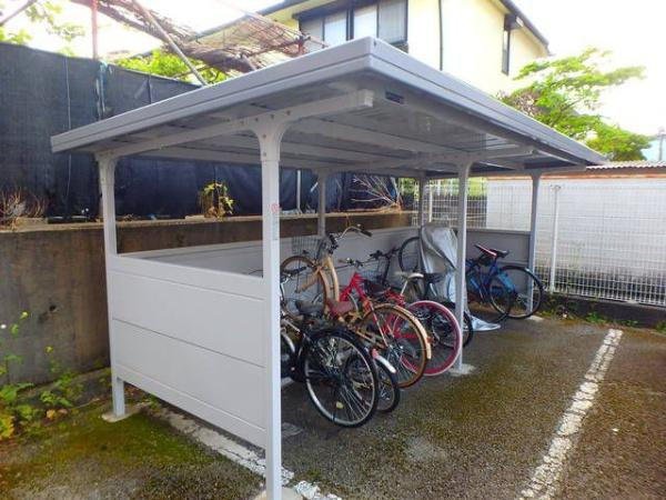 八王子市下柚木２丁目のマンション