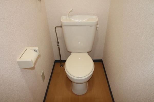 八王子市久保山町１丁目のマンション