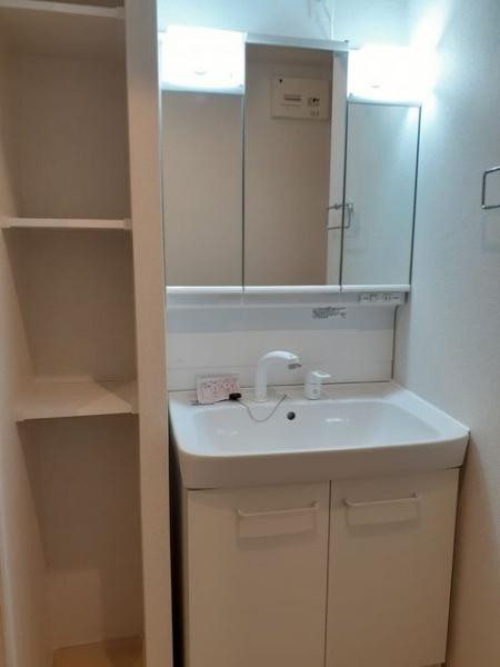 八王子市宇津木町のアパート