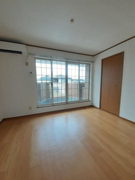 八王子市七国６丁目のアパート