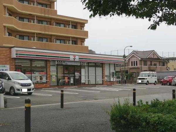 八王子市七国６丁目のアパート