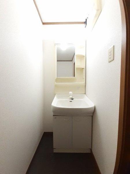 八王子市七国６丁目のアパート