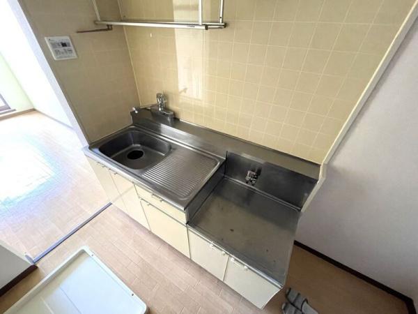 八王子市越野のアパート