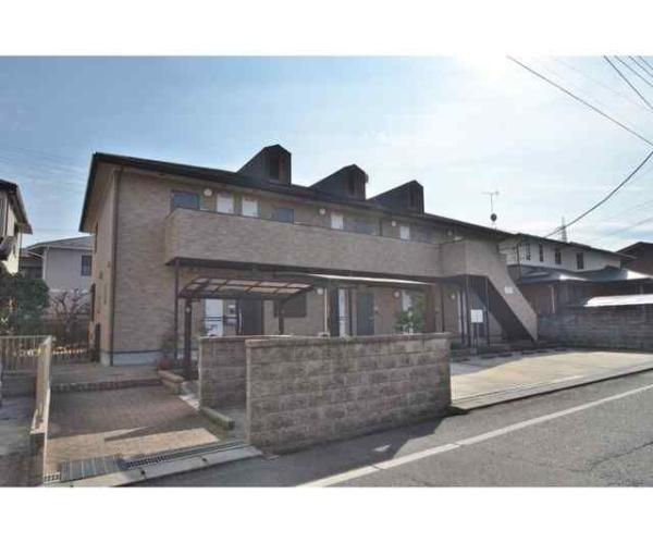 日野市多摩平３丁目のアパート