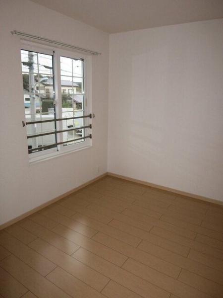 日野市万願寺３丁目のアパート