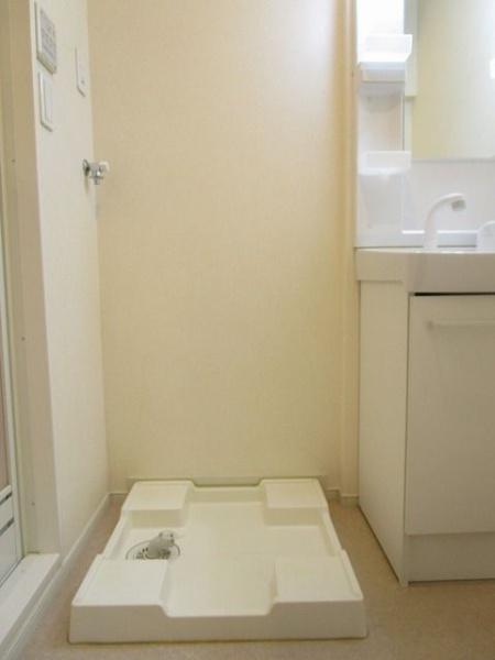 日野市多摩平３丁目のアパート