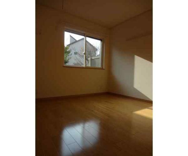 八王子市子安町２丁目のアパート