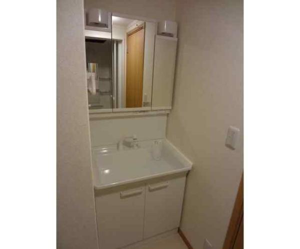 八王子市子安町２丁目のアパート