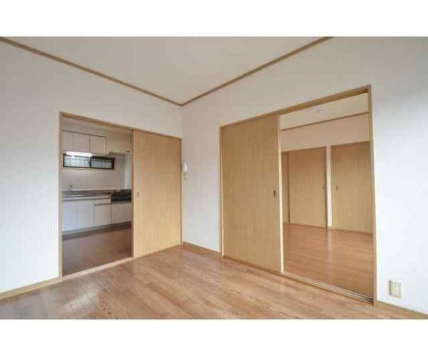 八王子市元横山町３丁目のマンション