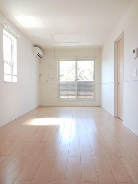 八王子市元八王子町３丁目のアパート
